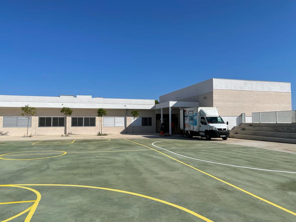 Mudanza Mobiliario Colegio Formentera 22