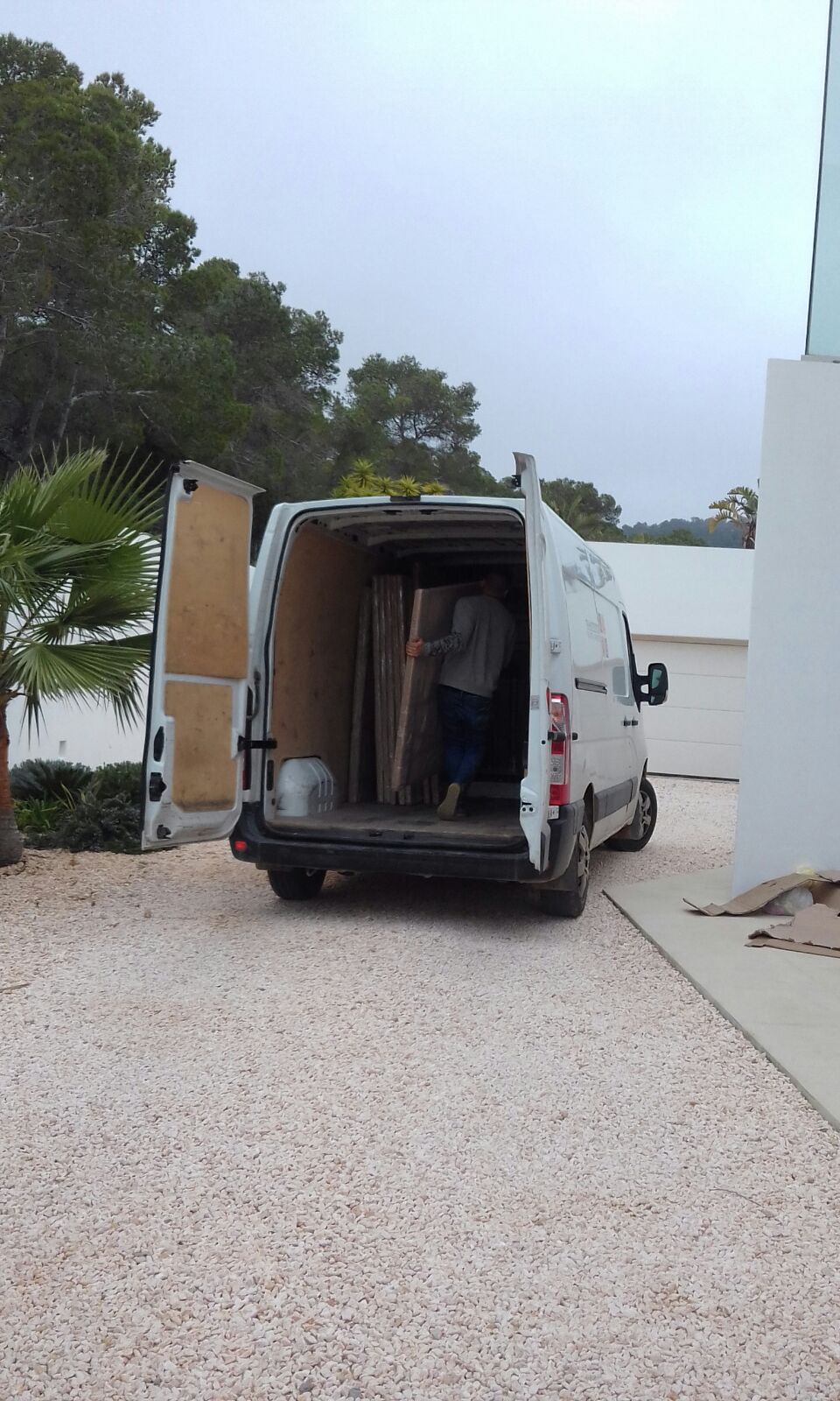mudanza-obras-arte-ibiza04